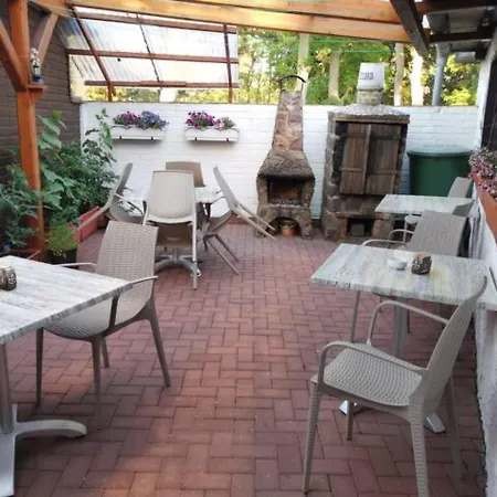 Schoene Geraeumige Ferienwohnung Am Park Heringsdorf  Exterior photo